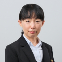 松井　倫子