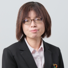 山田　朋代